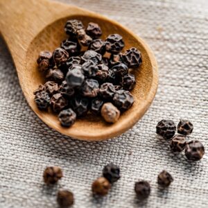 pepper, black pepper, peppercorn-5501218.jpg