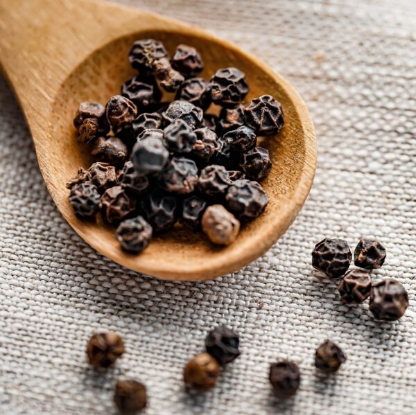 pepper, black pepper, peppercorn-5501218.jpg